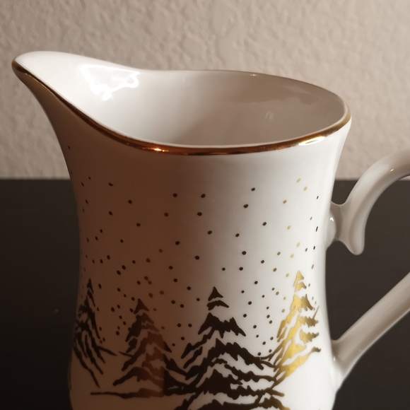 VTG Meiwa Art Porcelain Creamer Mug With Christmas Tree Motifs - Picture 3 of 7